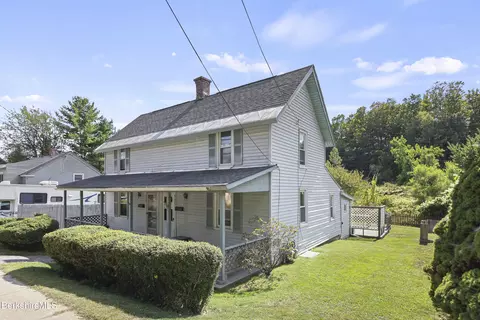 377-379 Pecks Rd, Pittsfield, MA 01201