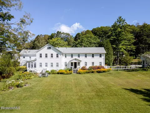 Exterior - 454 Main Rd #2, Monterey, MA 01245 photo 3 of 8