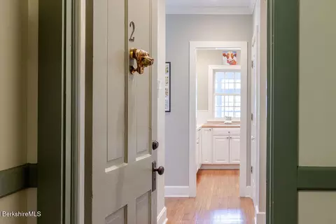 Entry Way - 454 Main Rd #2, Monterey, MA 01245 photo 1 of 3