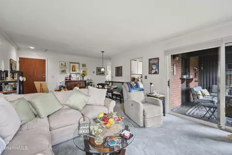 189 Stratton Rd #E2, Williamstown, MA 01267 photo 6