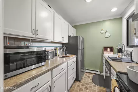 189 Stratton Rd #E2, Williamstown, MA 01267 photo 9