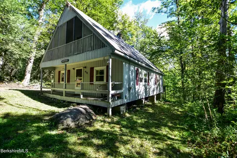455 King Richard Dr, Becket, MA 01223