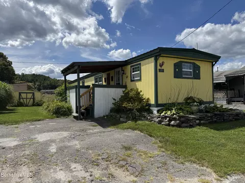 16 2nd Ave, Cheshire, MA 01225