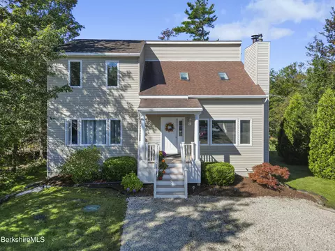 11 Bow -- N, Becket, MA 01223