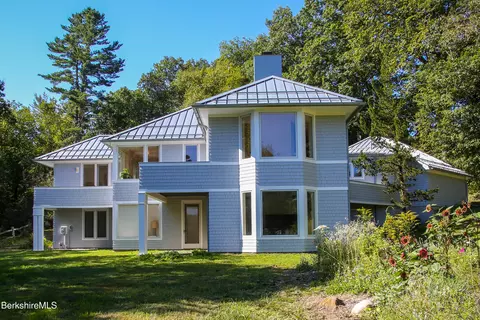 240 Beldingville Rd, Ashfield, MA 01330