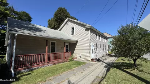 98-100 Columbia St, Adams, MA 01220