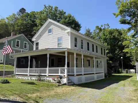 34 Green St, Buckland, MA 01338