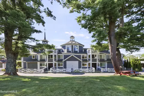 19 Hawthorne Rd #3B STABLES, Stockbridge, MA 01262