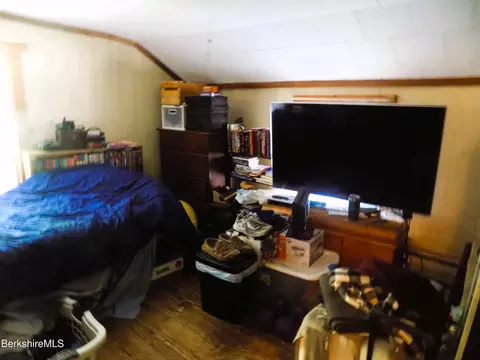 175-177 Center St #3, Lee, MA 01238 photo 25