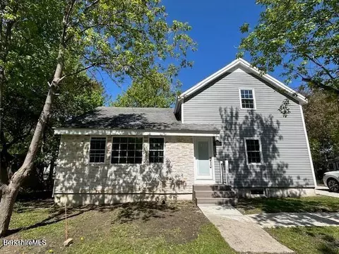 15 Murray Ave, North Adams, MA 01247