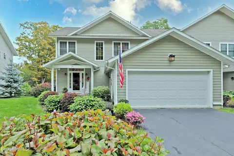 103 Alpine Trl, Pittsfield, MA 01201