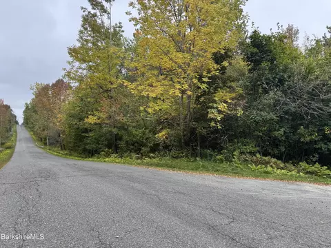 0 North St, Windsor, MA 01270