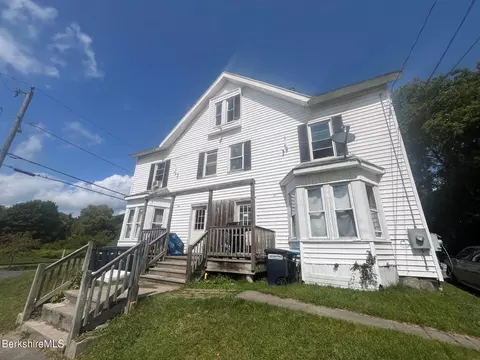 288-290 Bradford St, Pittsfield, MA 01201