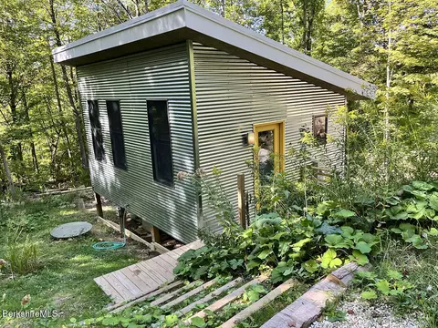 447 Notch Rd, North Adams, MA 01247