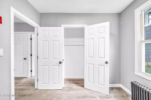 Entry Way - 114 Danforth Ave, Pittsfield, MA 01201 photo 2 of 3