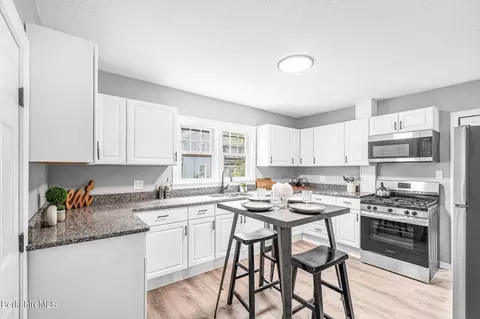 Kitchen - 114 Danforth Ave, Pittsfield, MA 01201 photo 2 of 5