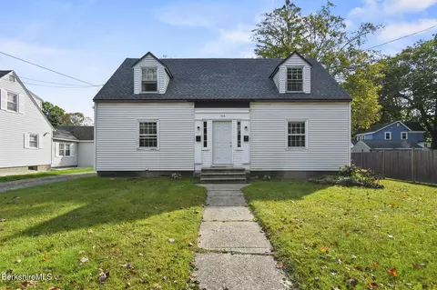 196 Park Ave, Dalton, MA 01226