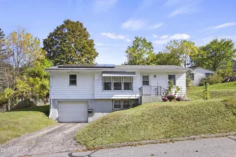 27 2nd St, Adams, MA 01220
