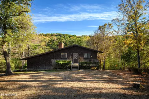 39 Scott Hill Rd, Williamstown, MA 01267