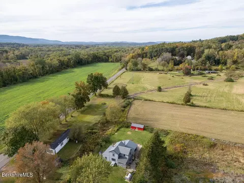 95 Water Farm Rd, Sheffield, MA 01257