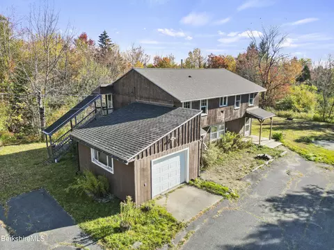 88 E Windsor Rd, Peru, MA 01235