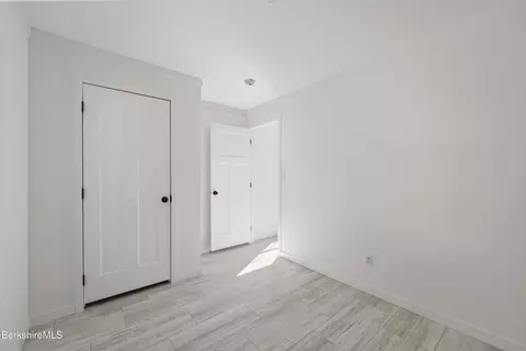 8 Apache Dr, North Adams, MA 01247 photo 11