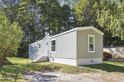 8 Apache Dr, North Adams, MA 01247