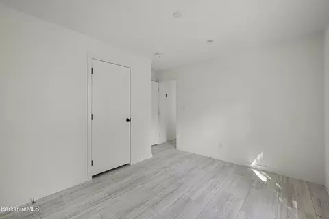 8 Apache Dr, North Adams, MA 01247 photo 9
