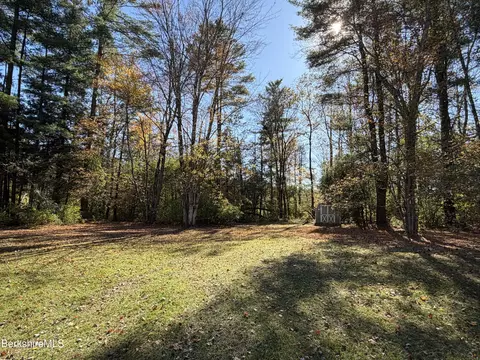 165 George Street St, Lee, MA 01238 photo 9