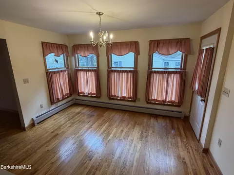165 George Street St, Lee, MA 01238 photo 12