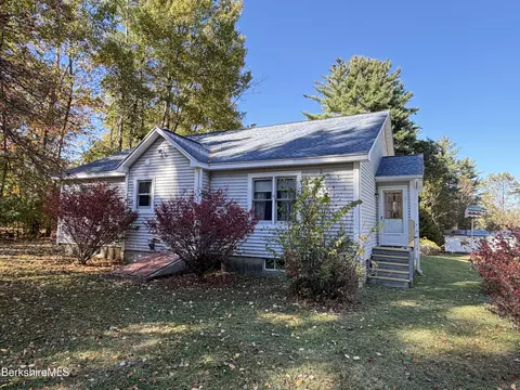 165 George Street St, Lee, MA 01238 photo 3