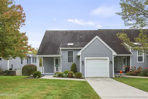 26 Walden Ln, Pittsfield, MA 01201