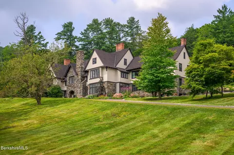 399 Under Mountain Rd, Lenox, MA 01240