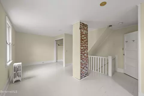 30 Walker St, Lenox, MA 01240 photo 10