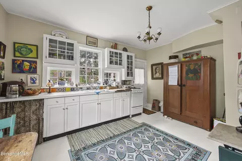 30 Walker St, Lenox, MA 01240 photo 3