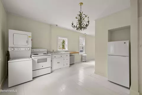 30 Walker St, Lenox, MA 01240 photo 9