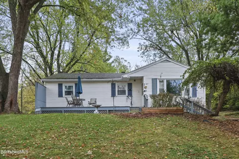 231 East Rd, Adams, MA 01220