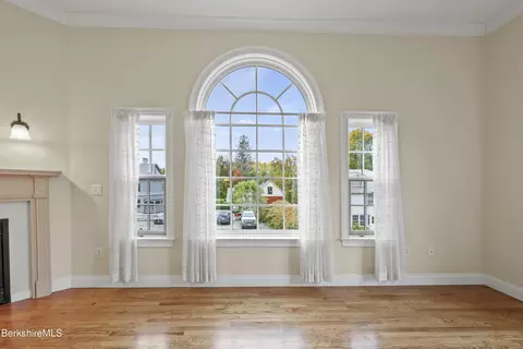 46 Housatonic St #2B, Lenox, MA 01240