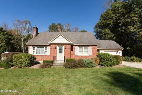 22 Balance Rock Rd, Lanesborough, MA 01237
