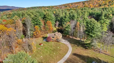 353 State Rd, Great Barrington, MA 01230