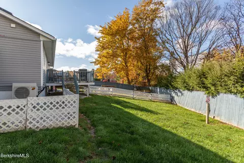 68 Howe Rd, Pittsfield, MA 01201 photo 8