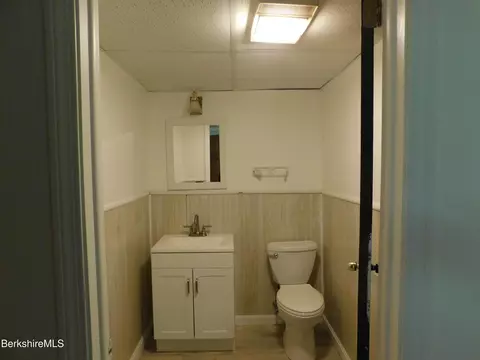 68 Howe Rd, Pittsfield, MA 01201 photo 30