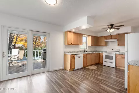 68 Howe Rd, Pittsfield, MA 01201 photo 14