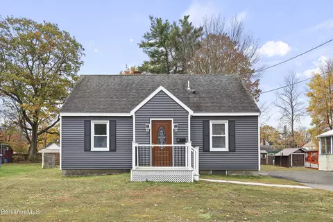 66 Oak Street Ext, Dalton, MA 01226