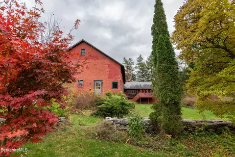 Exterior - 2 Devon Rd, Stockbridge, MA 01262 photo 3 of 7