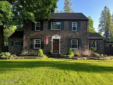 847 West St, Pittsfield, MA 01201