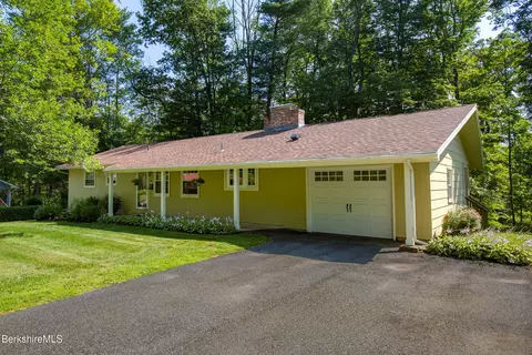 30 Pease Ter, Lee, MA 01238 photo 3
