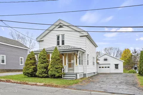559 Onota St, Pittsfield, MA 01201