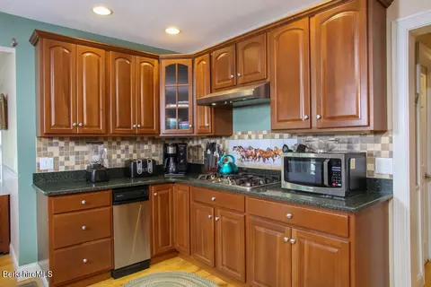 200 Easthampton Rd, Westhampton, MA 01027 photo 7