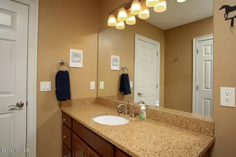 200 Easthampton Rd, Westhampton, MA 01027 photo 16